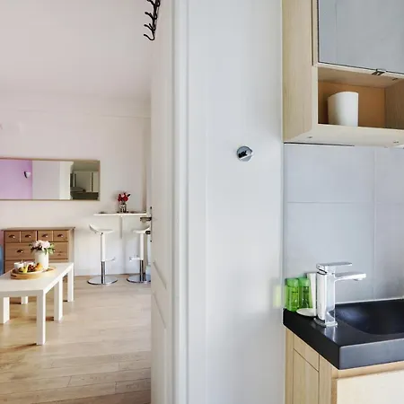 Apartamento Cmg Magnifique Studio Gare De L'est París